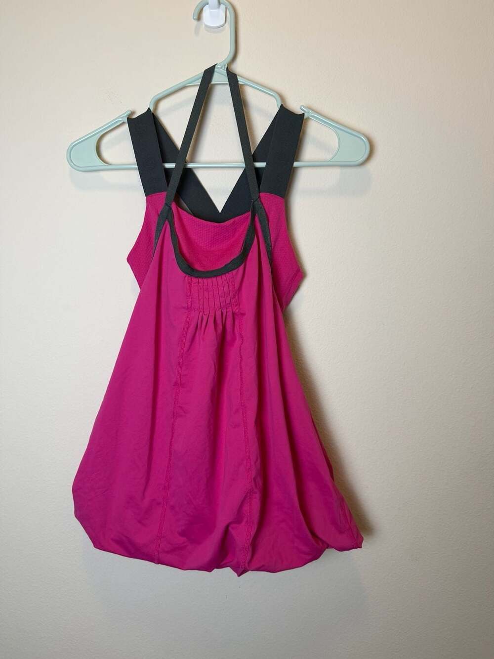 Lululemon Hot Pink Scoop Me Up Tank Top with Built-In Bra and Logo Straps Size 4